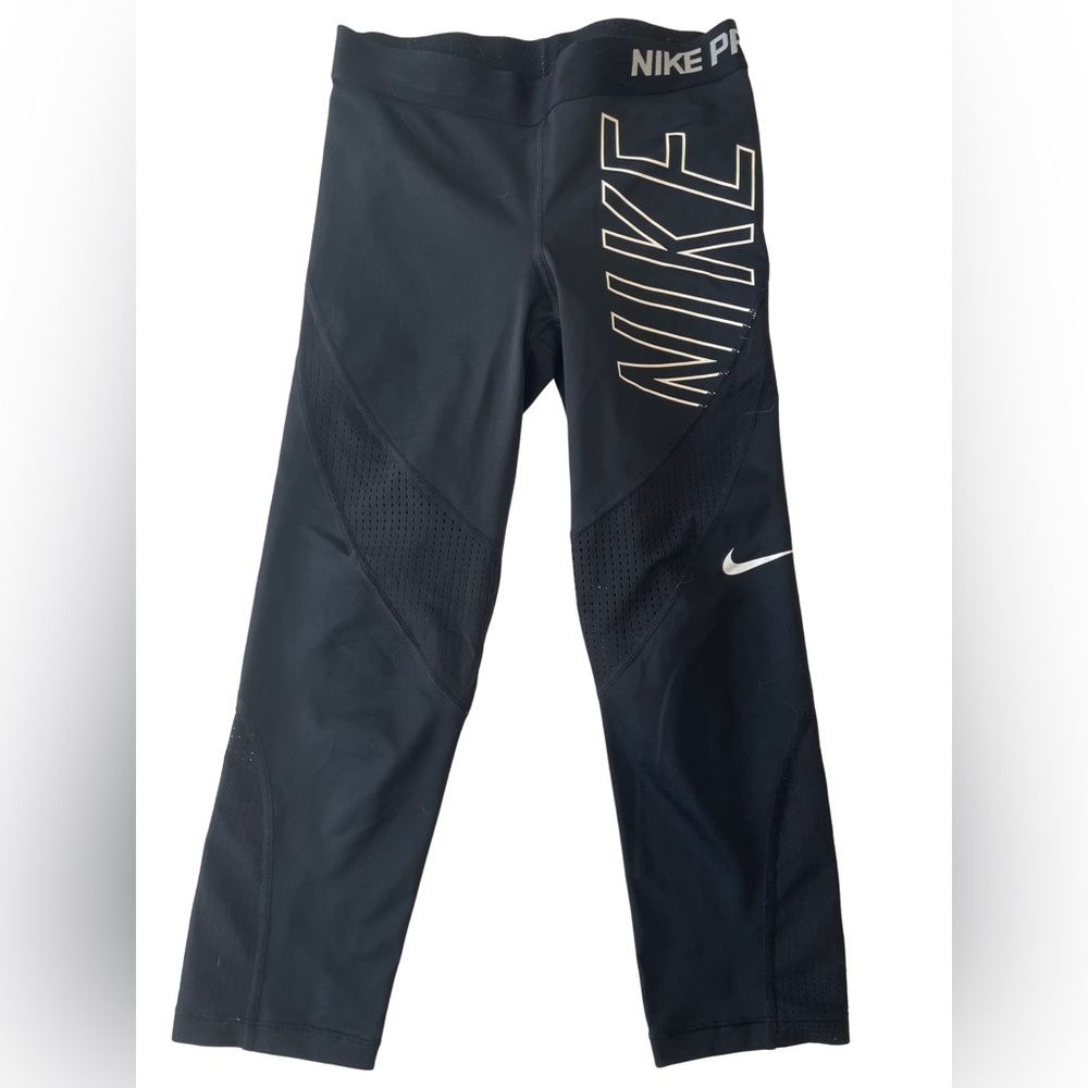 Nike Pro Hyper Cool Capri Explore Logo Leggings - Picture 2 of 3